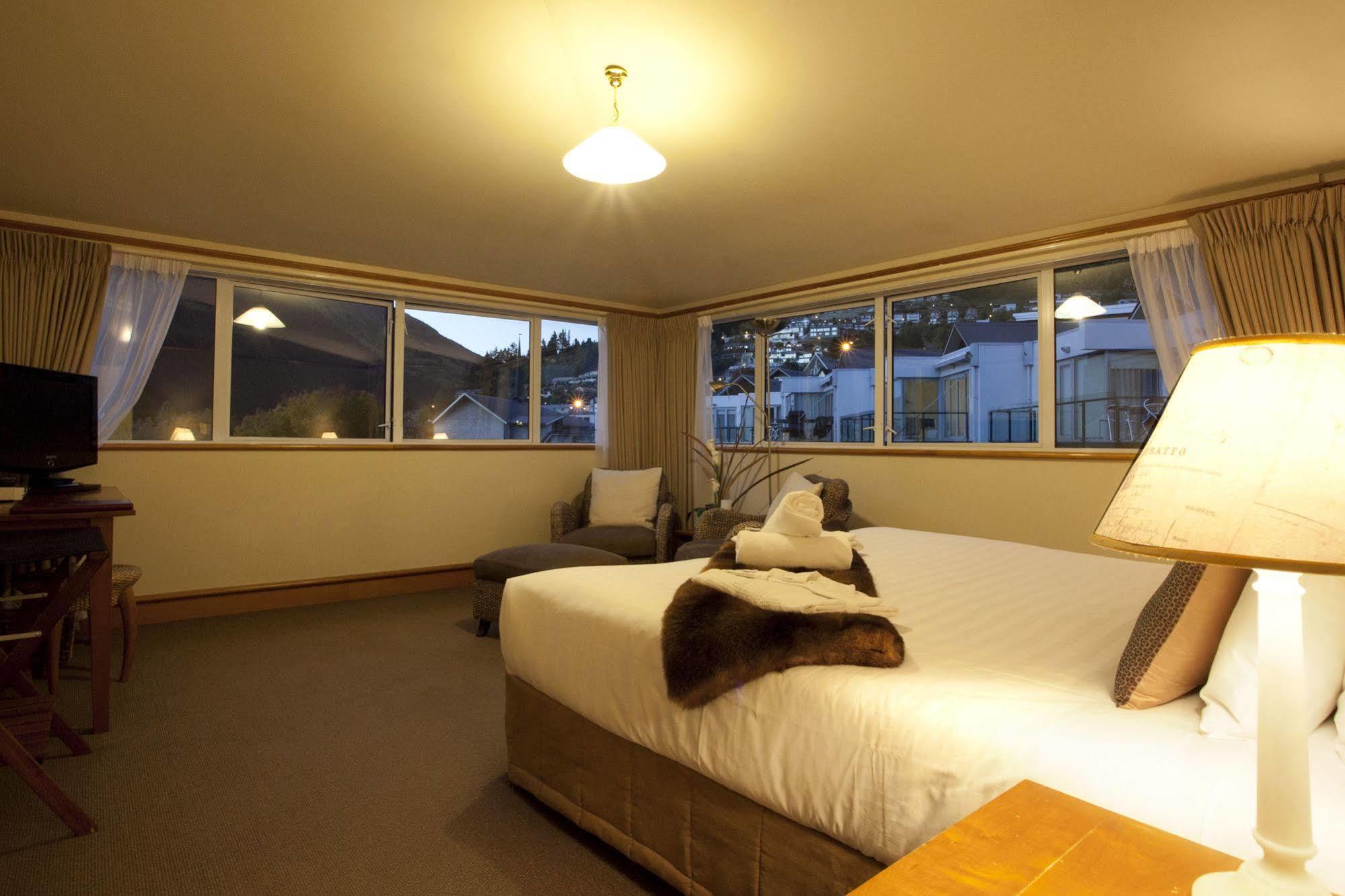 The Central Private Hotel By Naumi Hotels Queenstown Bagian luar foto